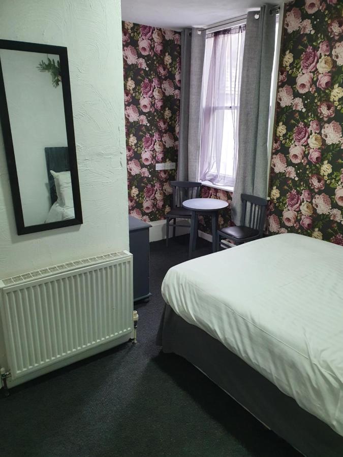 Balkan Hotel Blackpool Buitenkant foto