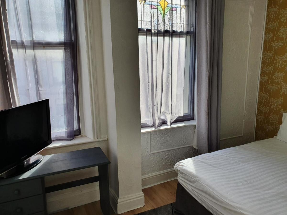 Balkan Hotel Blackpool Buitenkant foto