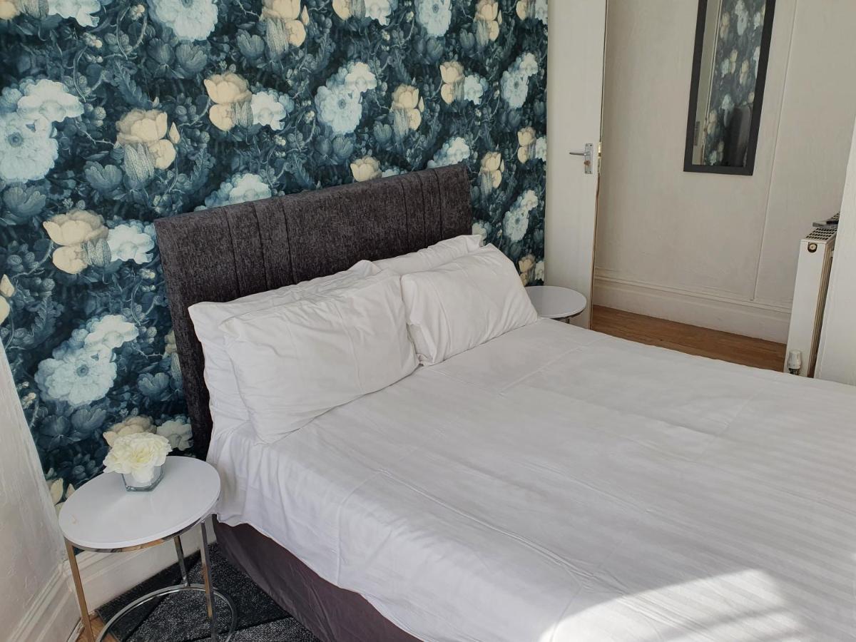 Balkan Hotel Blackpool Buitenkant foto